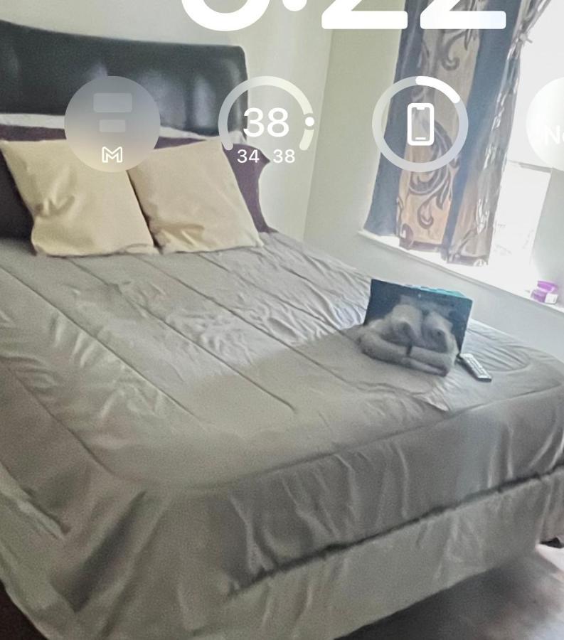 Clean, Spacious, Inexpensive Queen Br Ξενοδοχείο Σικάγο Εξωτερικό φωτογραφία